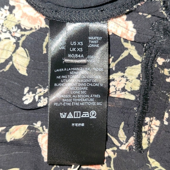 ⚠️Free People NWT⚠️ Final Rose Top, Black Combo Floral, Size XS - Picture 8 of 11